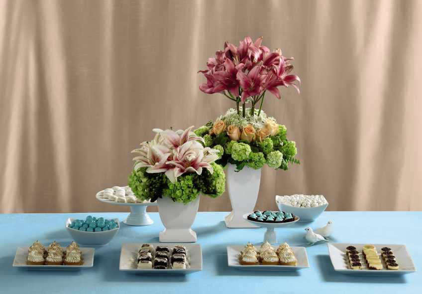 Life's Sweetness Centerpiece