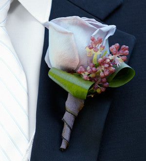 Nottingham Boutonniere