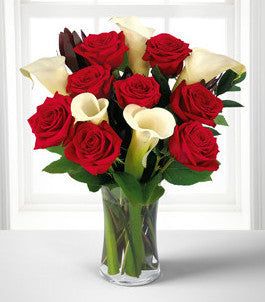 Elegance Bouquet with FREE Vase - 13 Stems